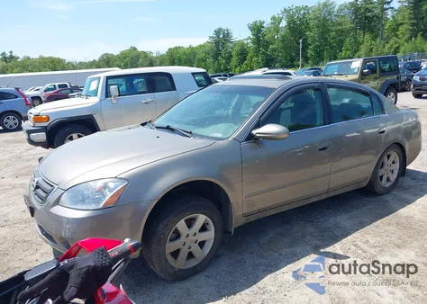 2002 Nissan Altima 2.5 S z USA, uszkodzony, nr VIN 1N4AL11D82C157172